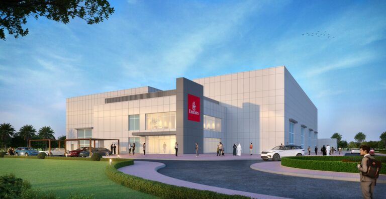 Emirates announces the construction of a new pilot training center